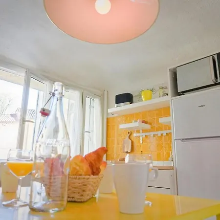 Cosy A Saint-chaptes, Business Et Escapades Apartment Saint-Chaptes