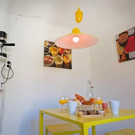 Cosy A Saint-chaptes, Business Et Escapades דירה